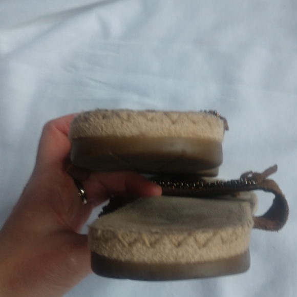 Minnetonka Suede Fringe Brown Beaded Boho Flip Flop Size 10 - Picture 3 of 4